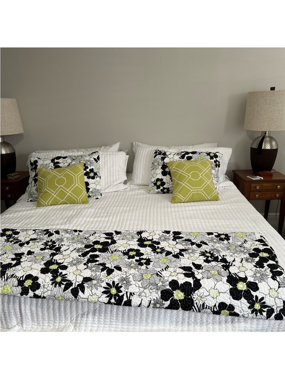 Twin Bedspread with Black and Lime Floral Accents